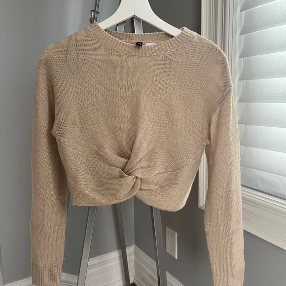H&M Knit Sweater - Picture 1 of 4